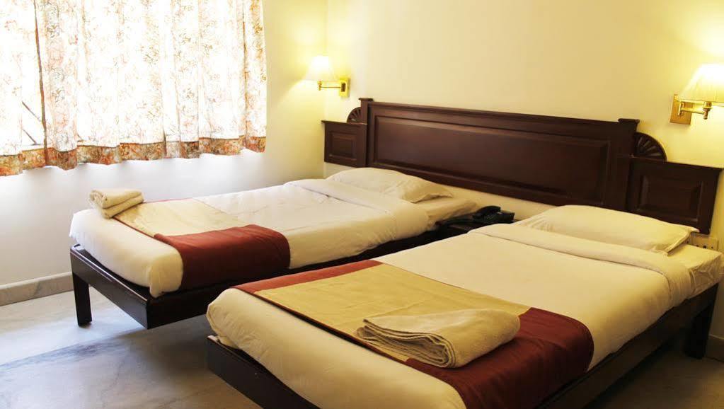 Hotel Archana Inn Kochi Eksteriør billede