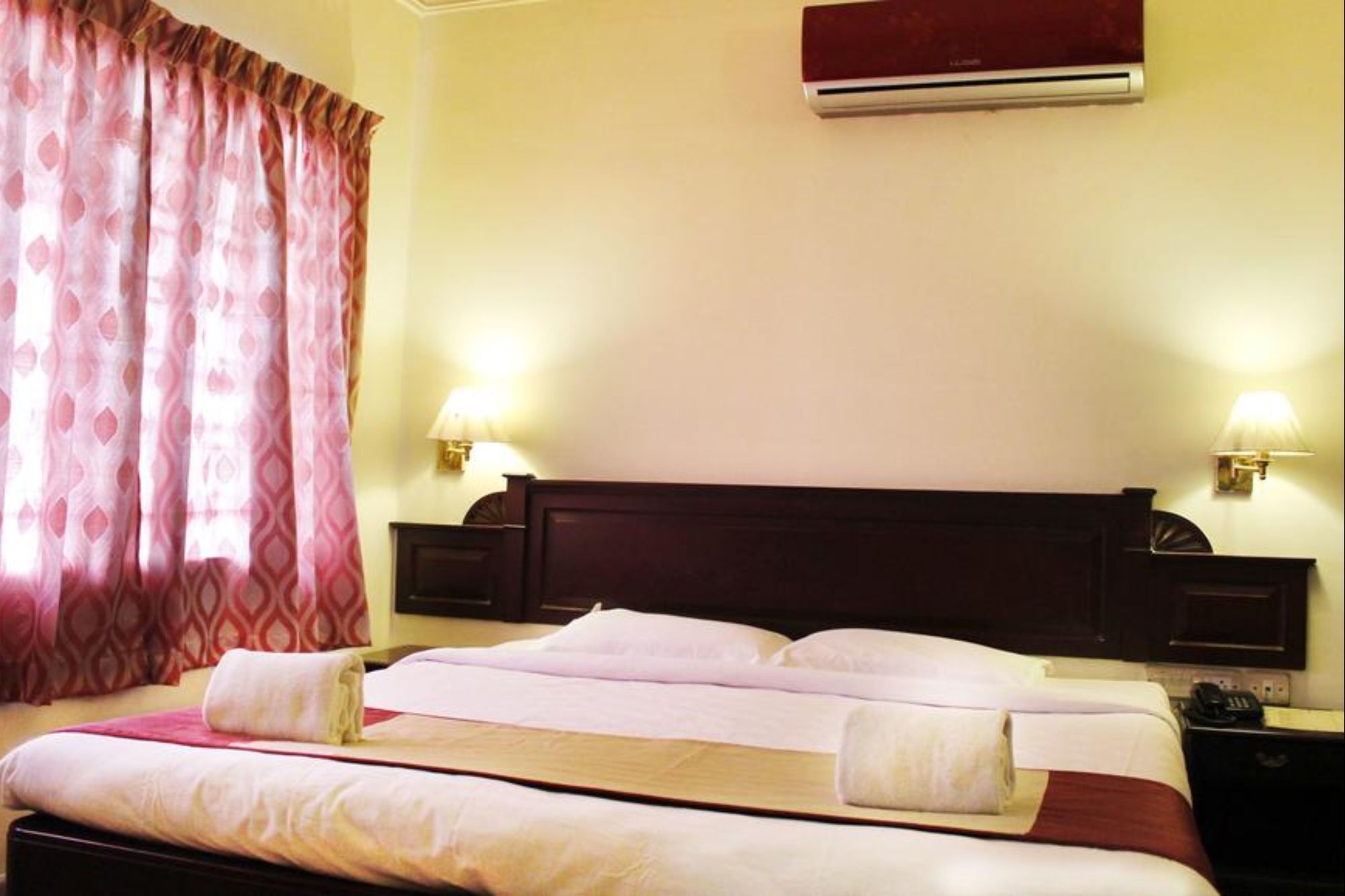 Hotel Archana Inn Kochi Eksteriør billede