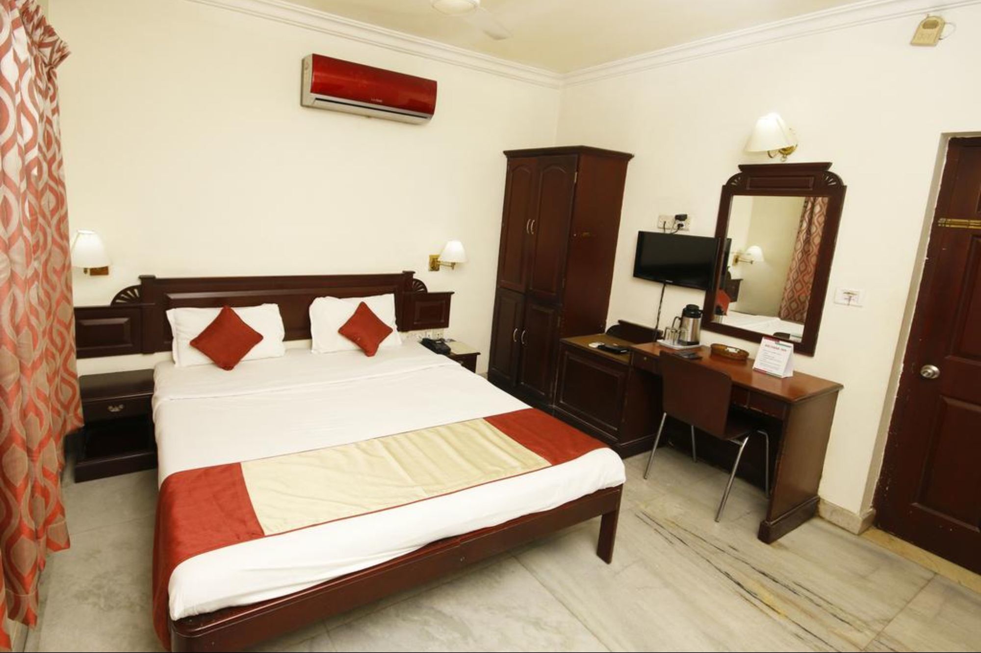 Hotel Archana Inn Kochi Eksteriør billede